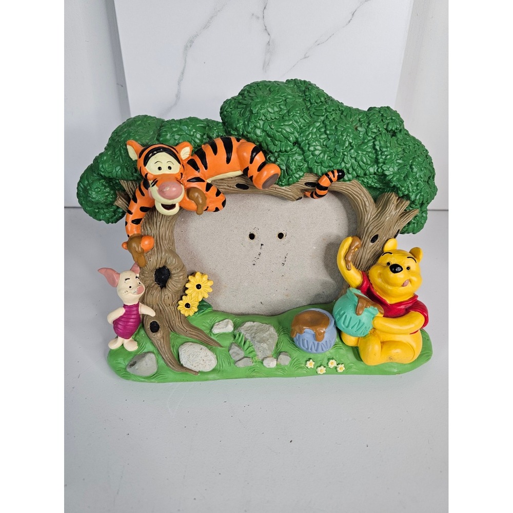 Disney Winnie the Pooh Tigger Piglet 3D Sculpted Resin Picture Frame Tabletop